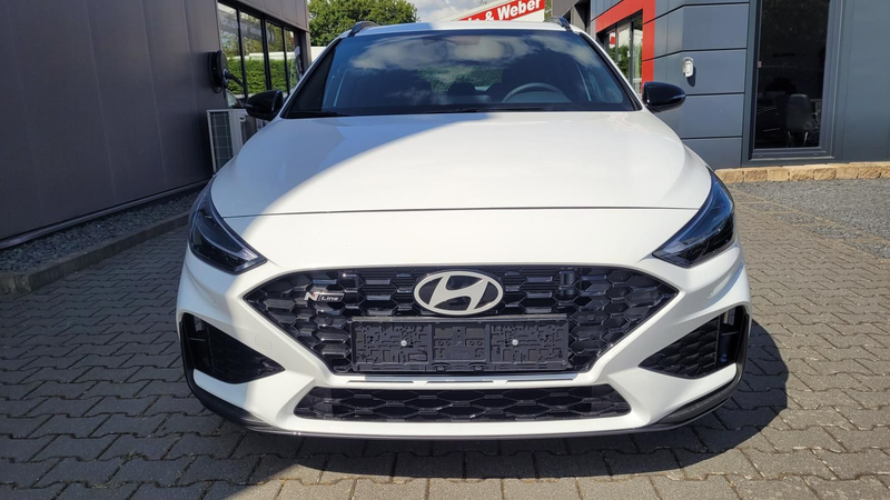 Hyundai i30 SW 1.6 N-Line*Navi*LED*Shzg*PDC*Cam*18" — photo 2