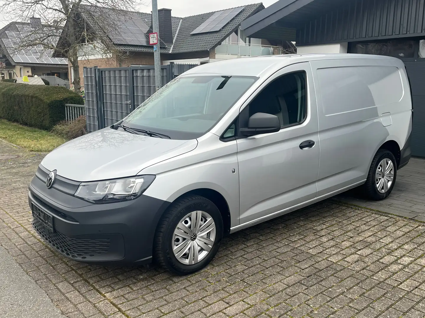 Volkswagen Caddy Cargo Maxi Klima SHZ Navi DAB+ Kamera 109Tkm MwSt Grau - 1