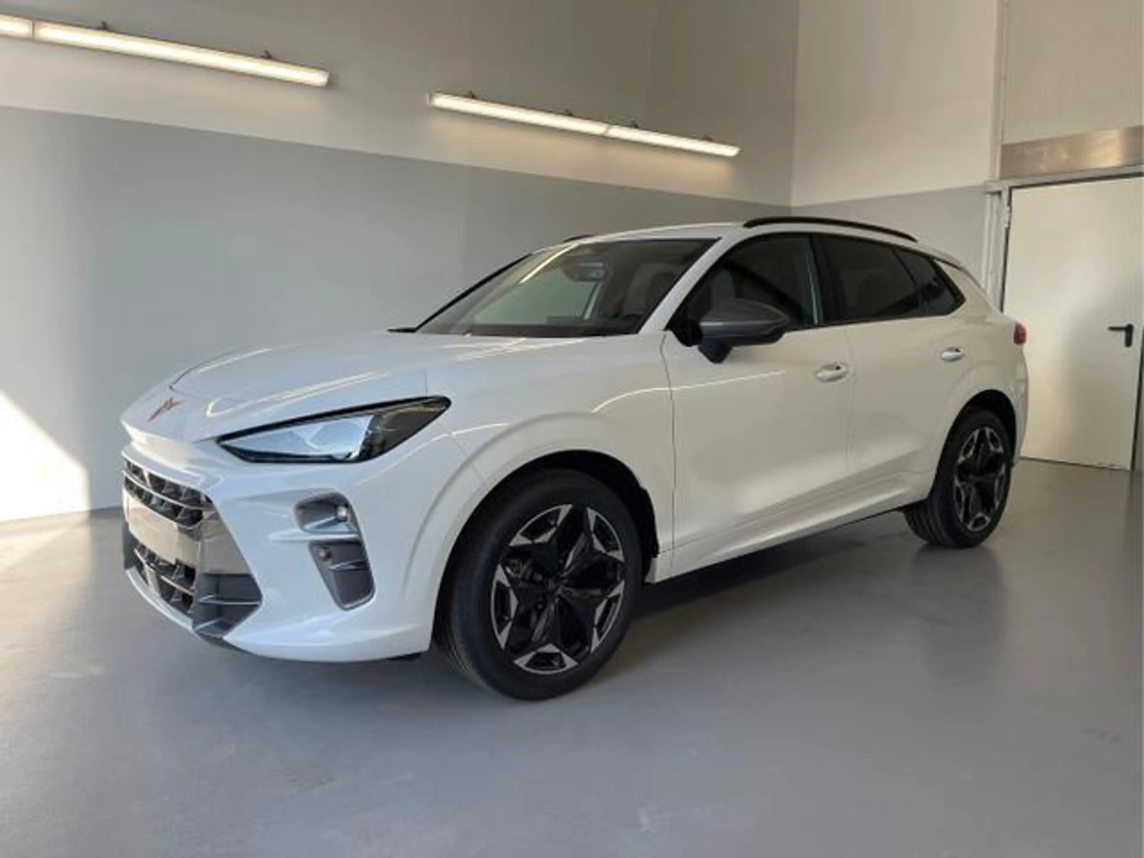 CUPRA Terramar 1.5 eTSI DSG Matrix+Kessy+AHK+eHeck+Dinamica+CarPl