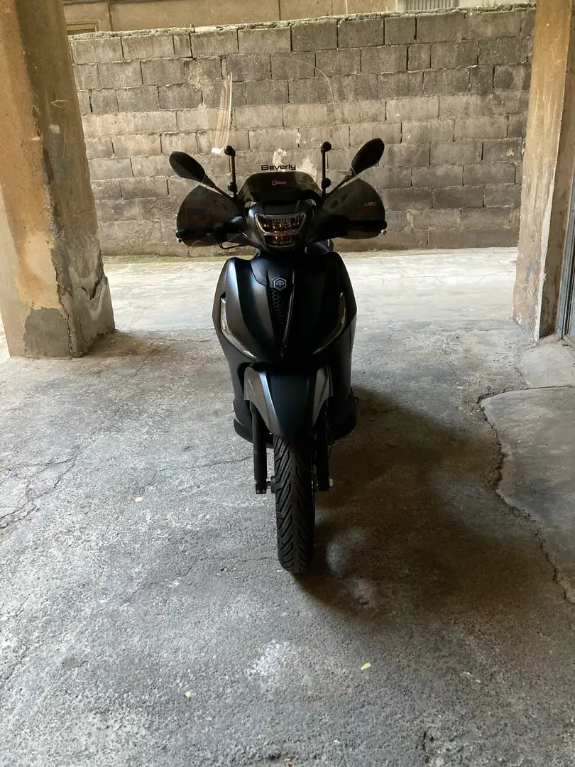 Piaggio Beverly 400 - 1