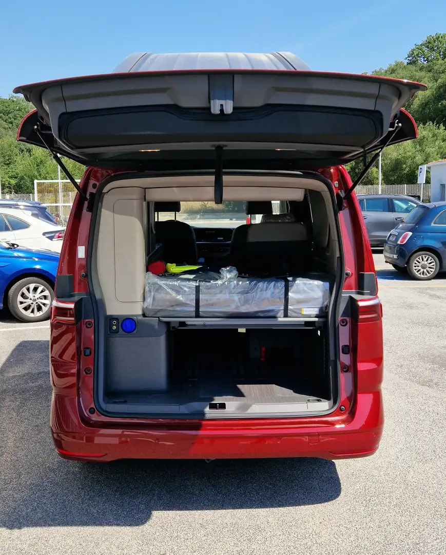 Volkswagen T7 California Ocean 2.0 tdi 150 cv Rosso - 2