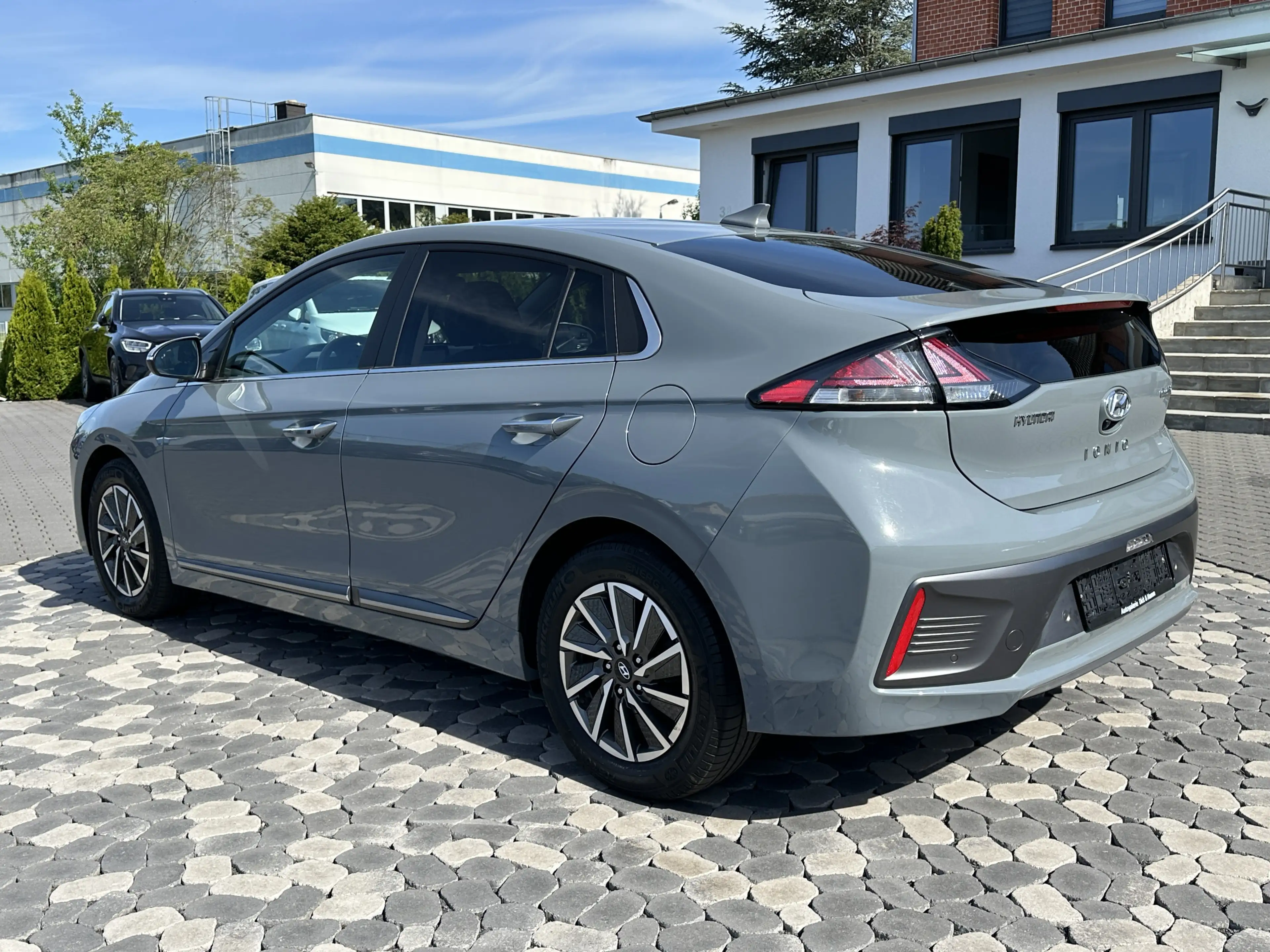 Hyundai IONIQ Prime Elektro LED ACC MEMO LEDER WÄPU 4SHZ — photo 6