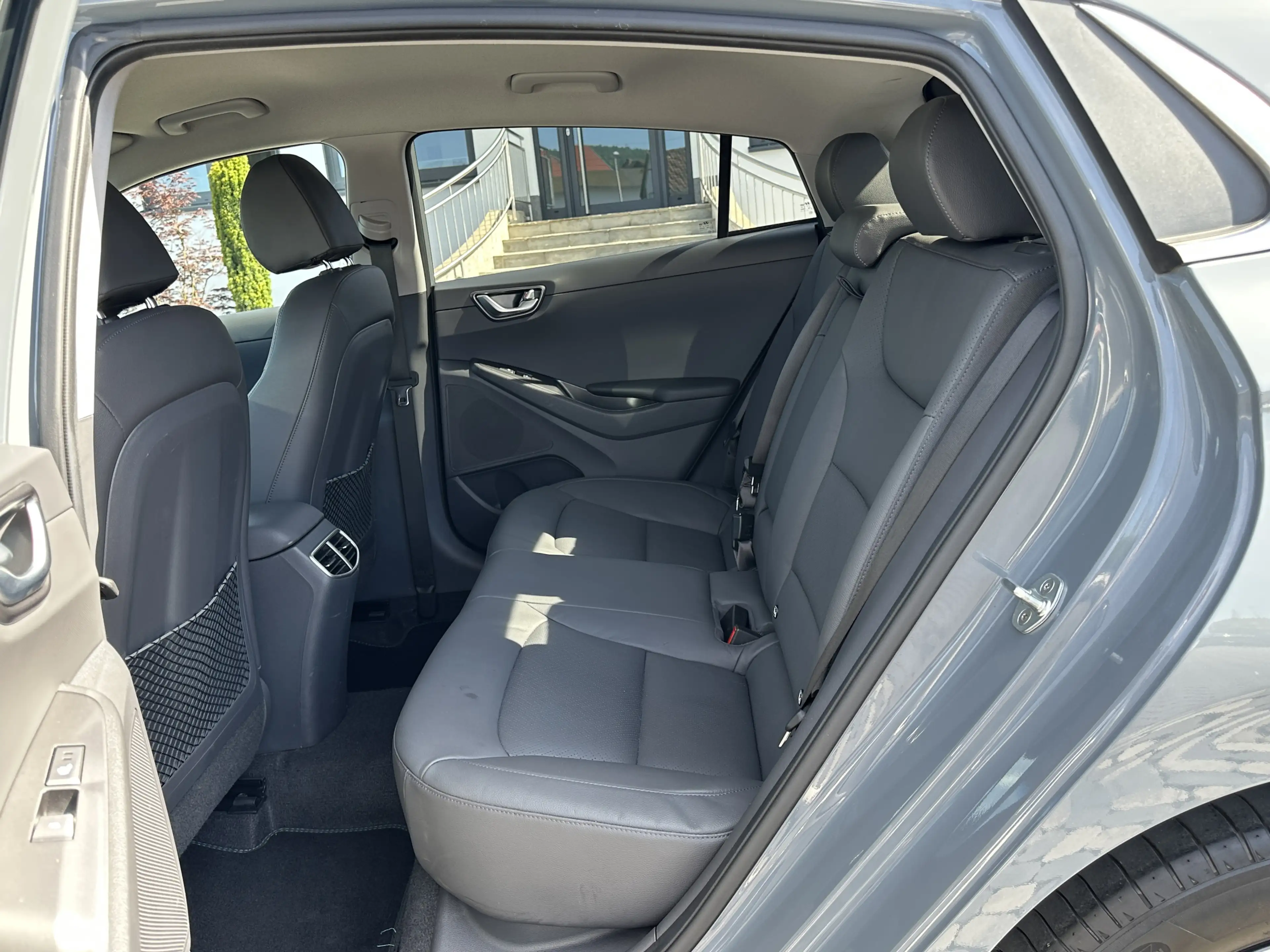 Hyundai IONIQ Prime Elektro LED ACC MEMO LEDER WÄPU 4SHZ — photo 12
