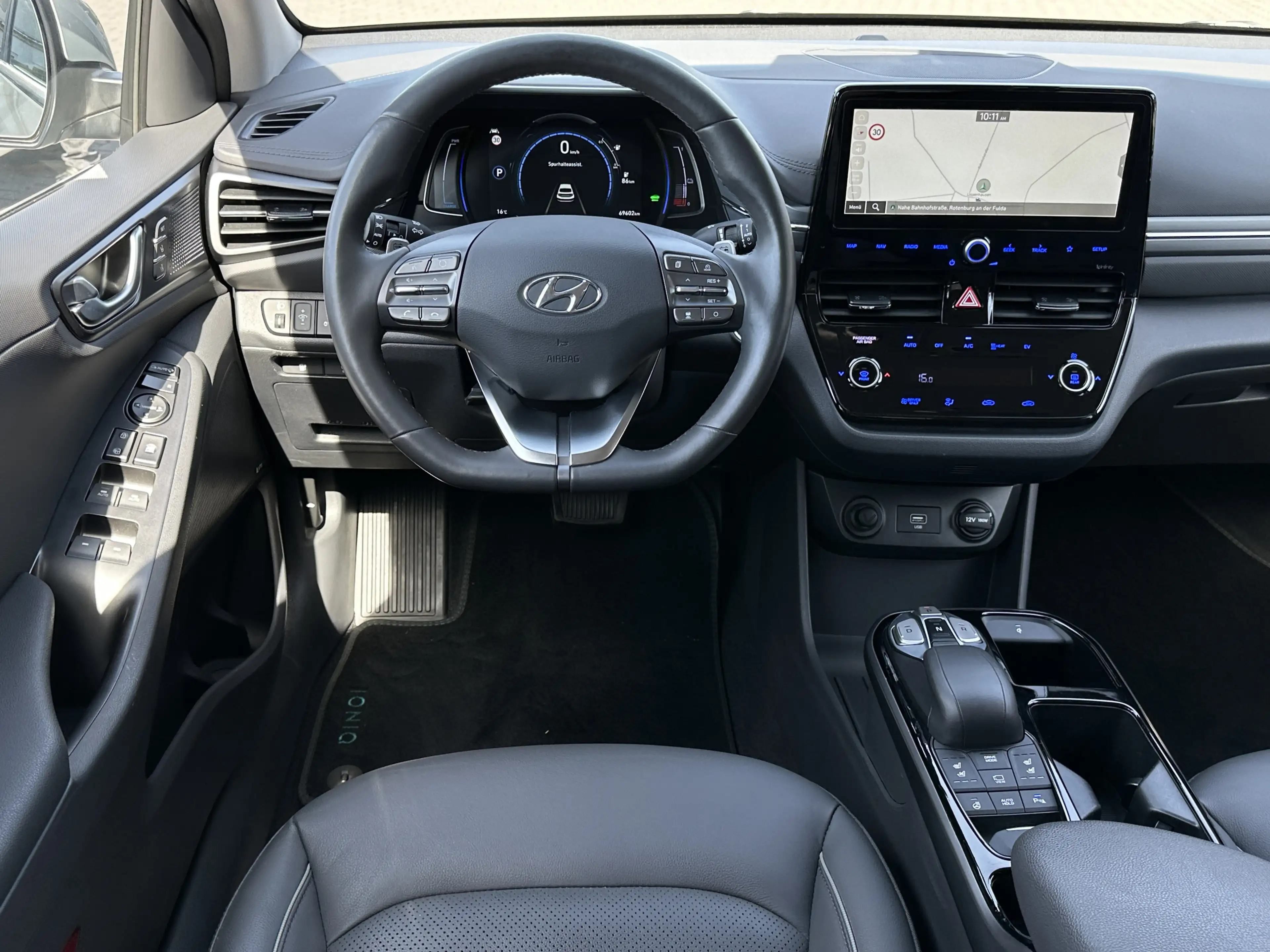 Hyundai IONIQ Prime Elektro LED ACC MEMO LEDER WÄPU 4SHZ — photo 15