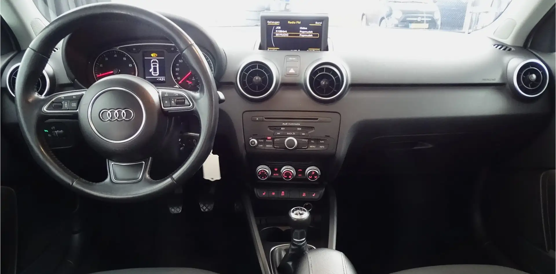 Audi A1 1.2 TFSI Sportback: Navi, cd speler, voorstoelen v Blanc - 2