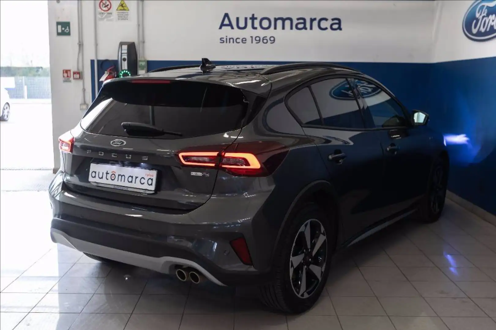 Ford Focus Active 1.0t ecoboost h 125cv Gris - 2