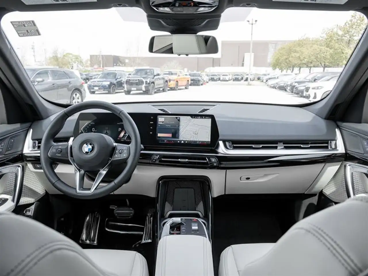 BMW X1 снимка BMW X1