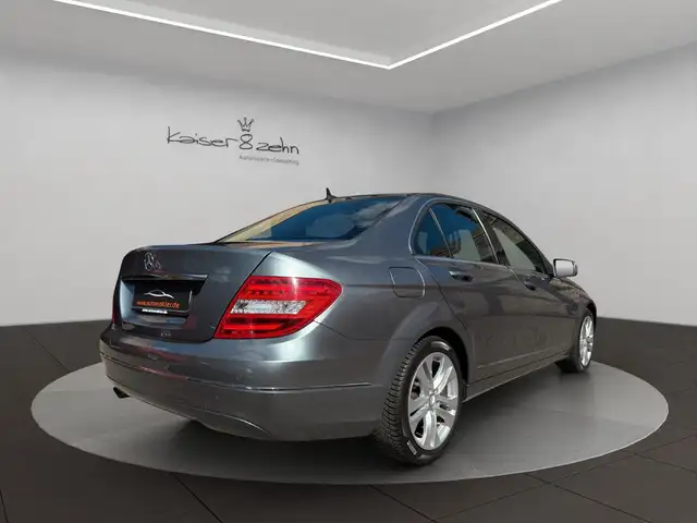 Mercedes-Benz C-Class view 8