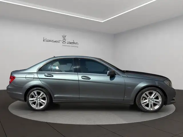 Mercedes-Benz C-Class view 5