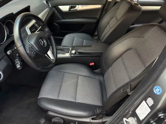 Mercedes-Benz C-Class view 10