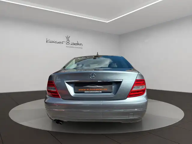 Mercedes-Benz C-Class view 7