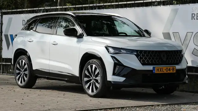 Renault Austral 1.2 200 HEV Full Hybrid Techno