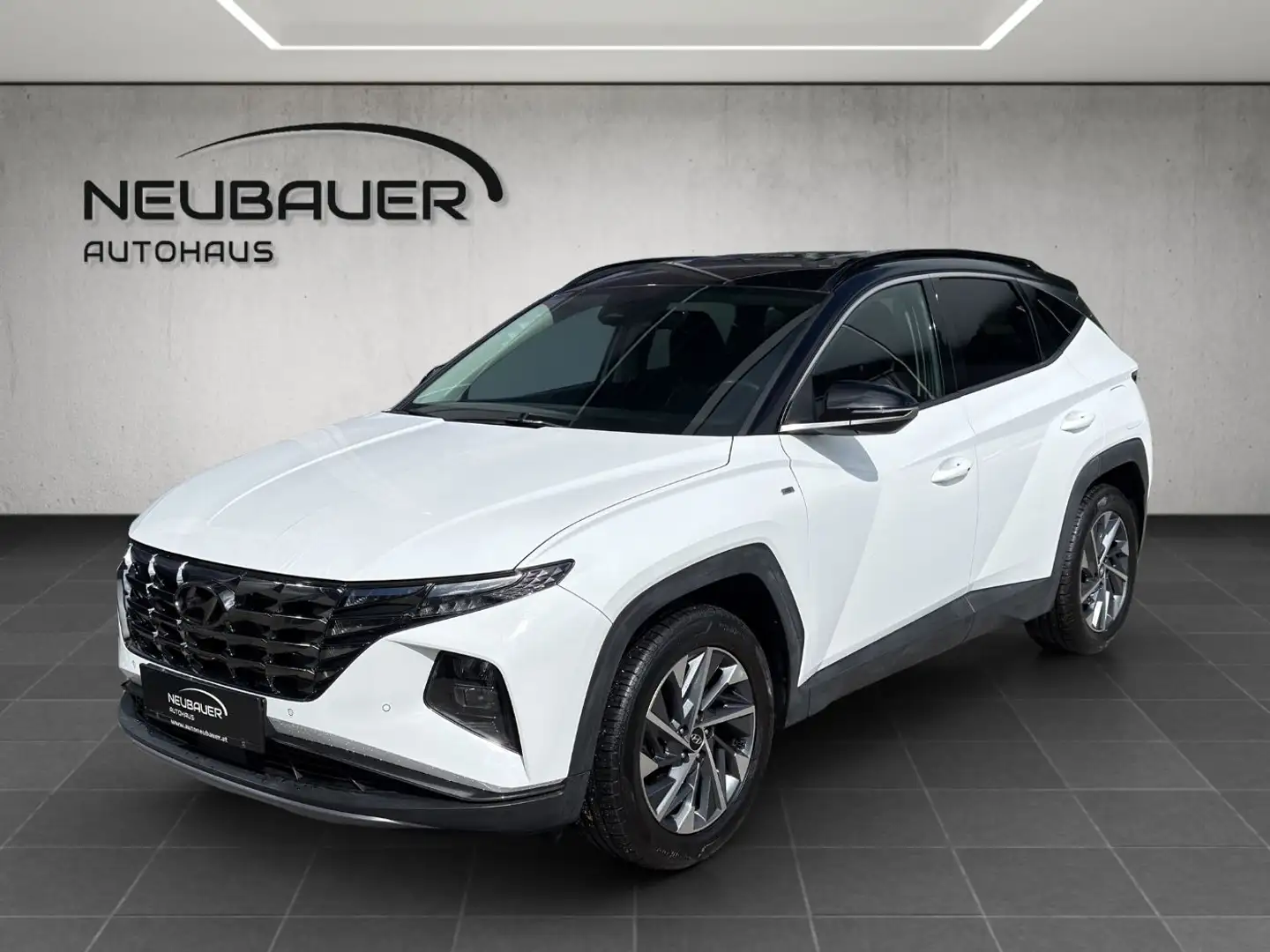Hyundai TUCSON 1.6 CRDi AWD Trend Line CarPlay AUT Weiß - 1
