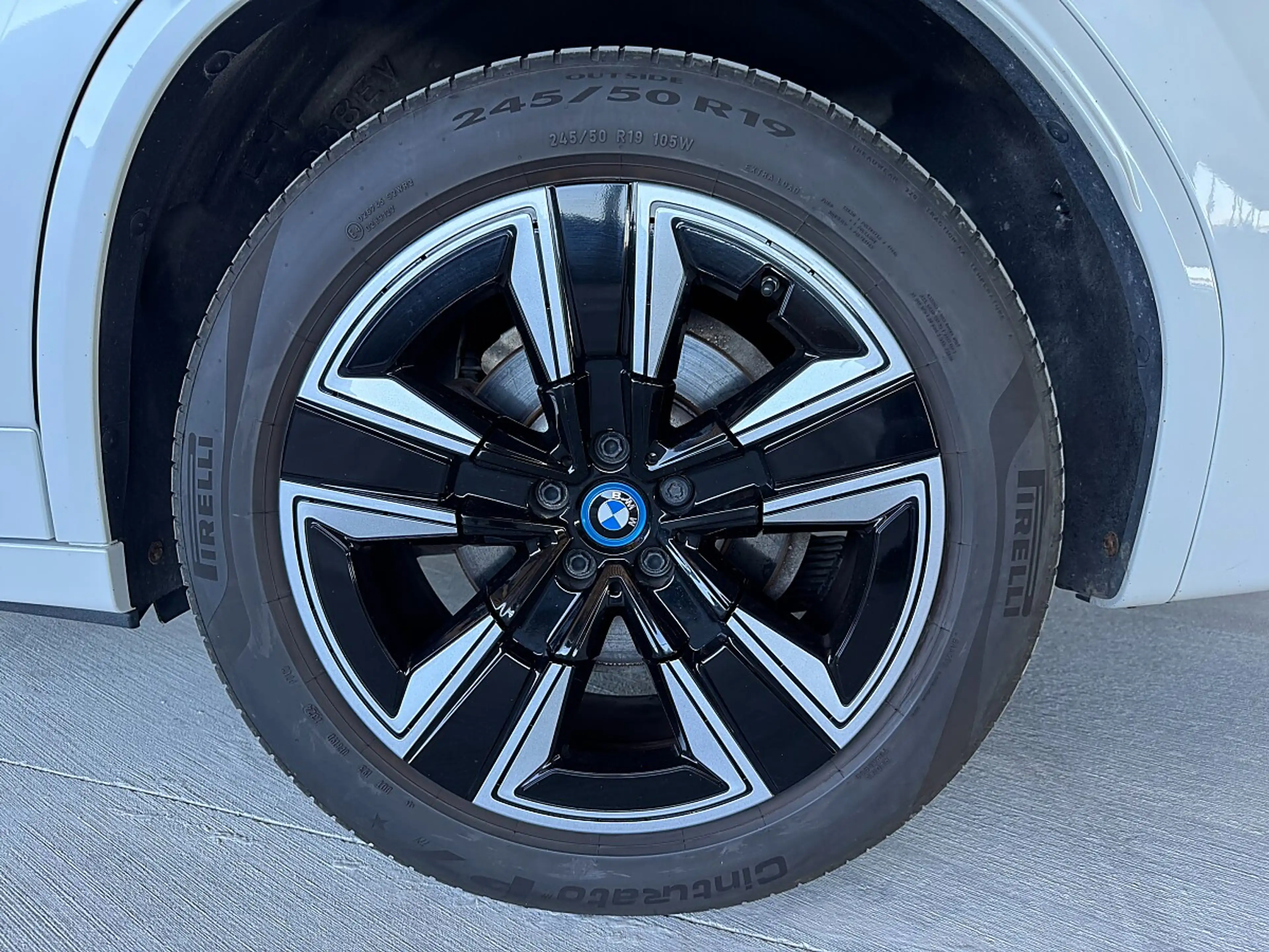 BMW iX3 M Sport *AHK *LASER *PANO — photo 26