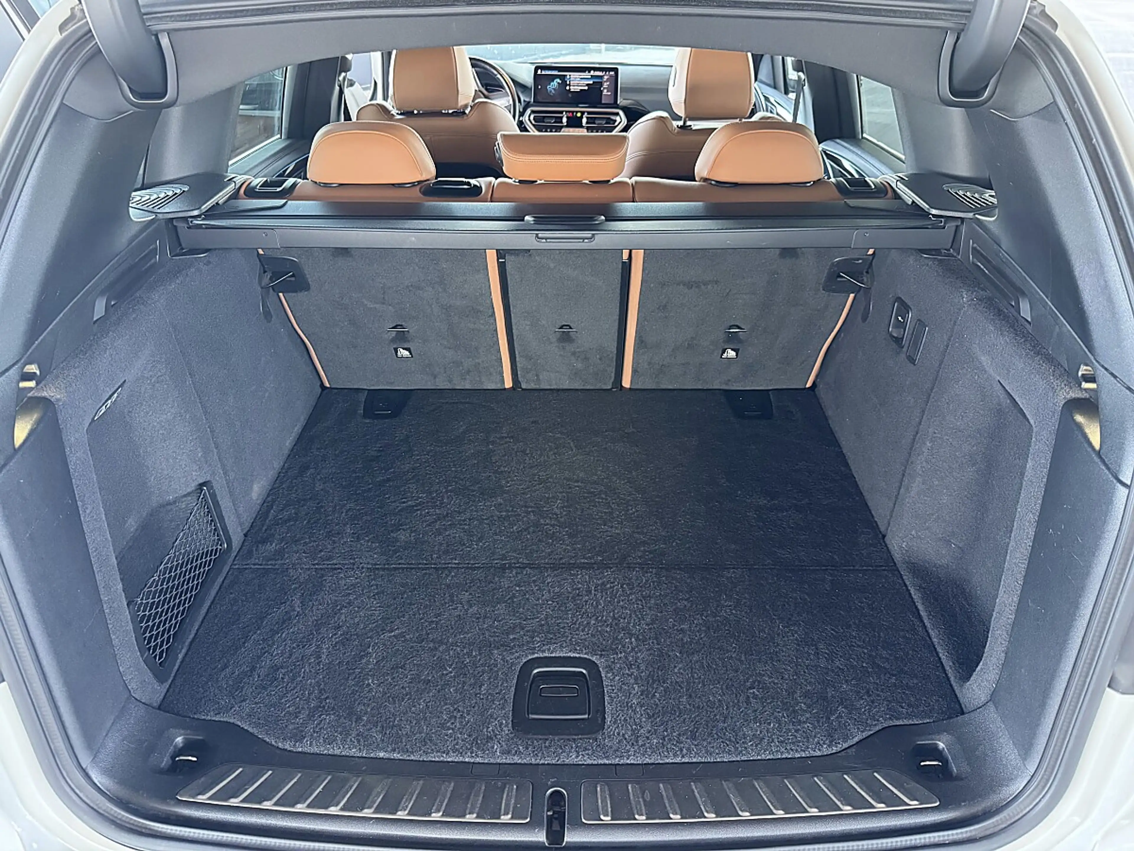 BMW iX3 M Sport *AHK *LASER *PANO — photo 24