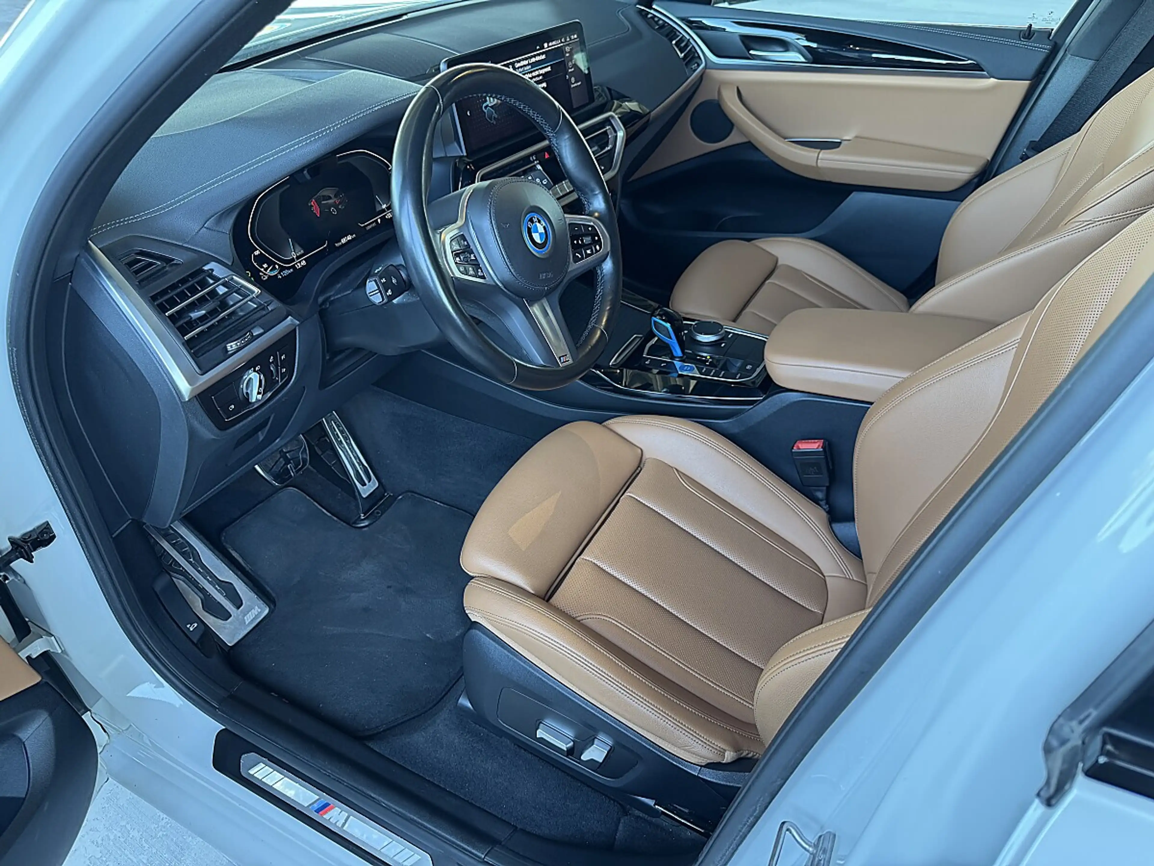 BMW iX3 M Sport *AHK *LASER *PANO — photo 13