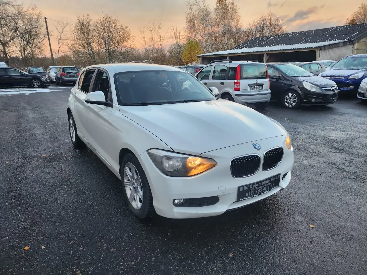 BMW 114 Baureihe 1 Lim. 5-trg. 114i Weiß - 1