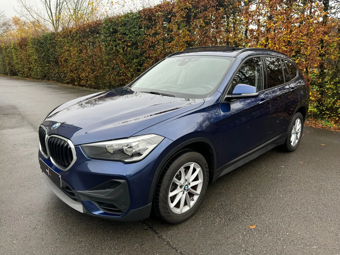 BMW X1 / PANO / / HUD / / CAM / / NAV / Bleu - 1