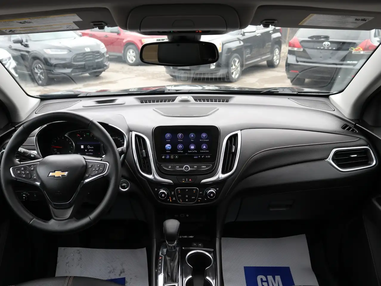Chevrolet Equinox снимка Chevrolet Equinox