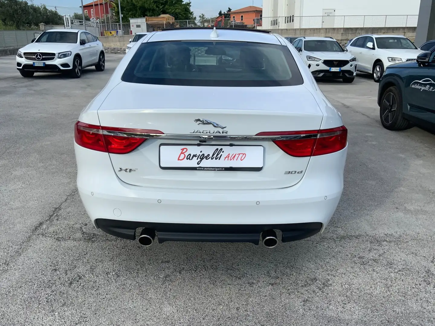 Jaguar XF XF 3.0 D V6 300 CV aut. Portfolio TETTO.FULL OPT Bianco - 2