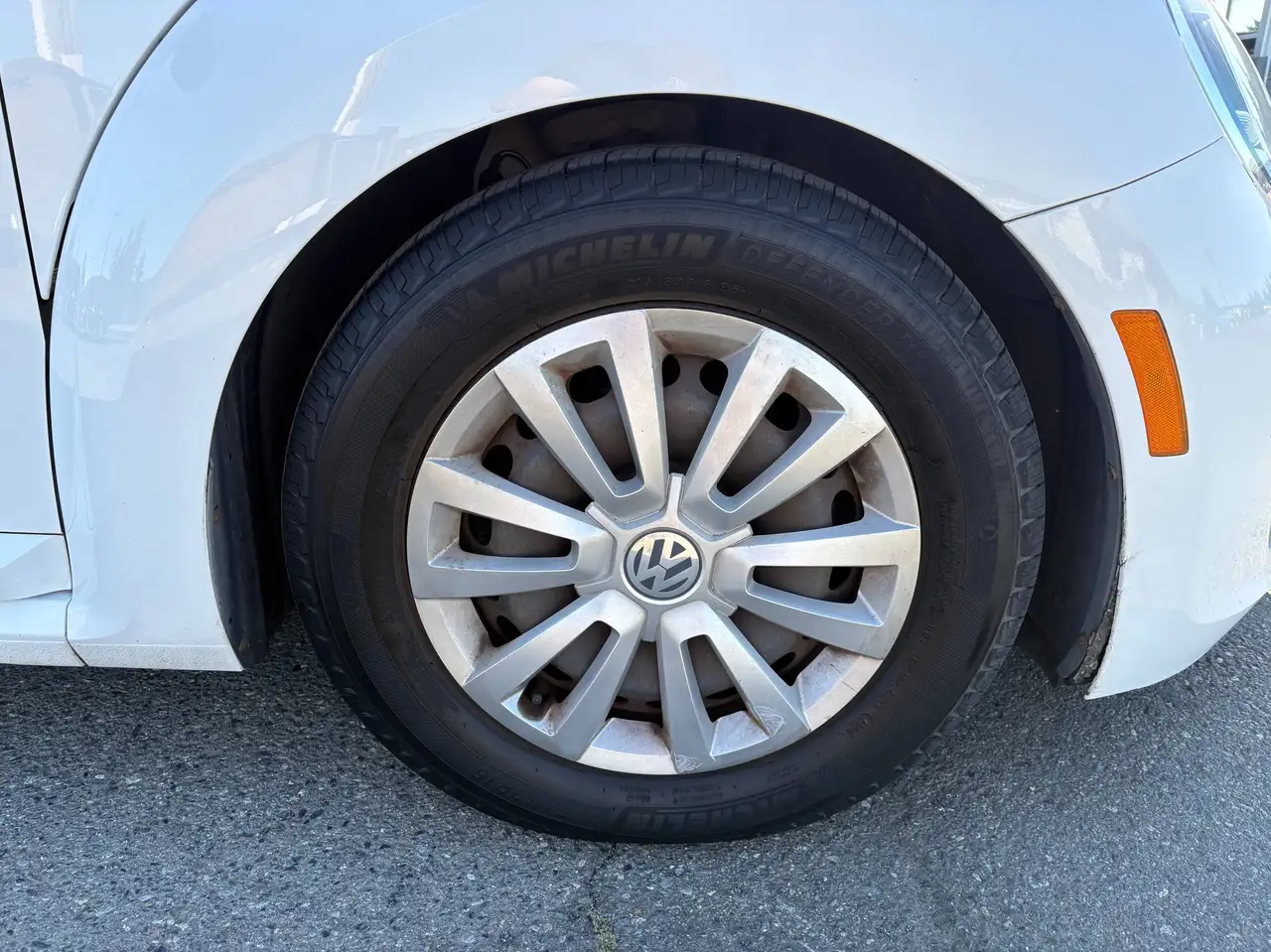 Volkswagen Beetle photo Volkswagen Beetle