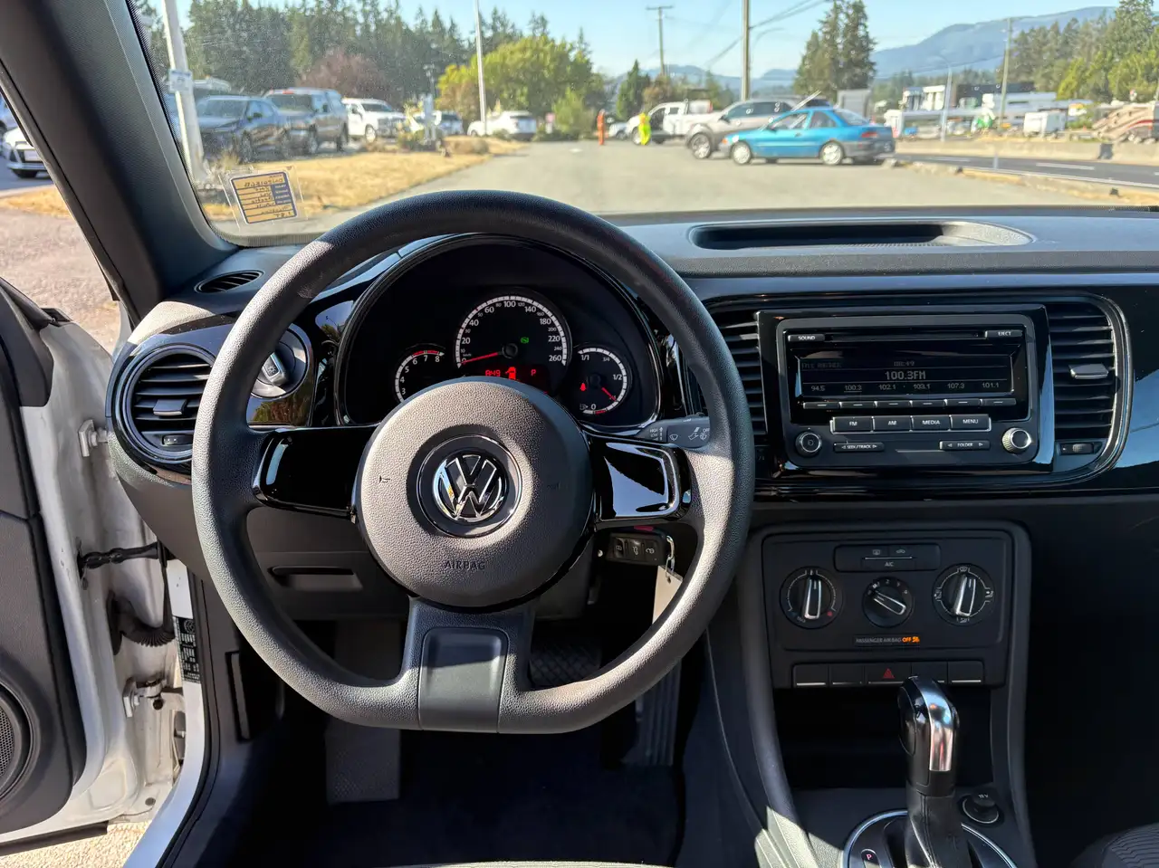 Volkswagen Beetle photo Volkswagen Beetle