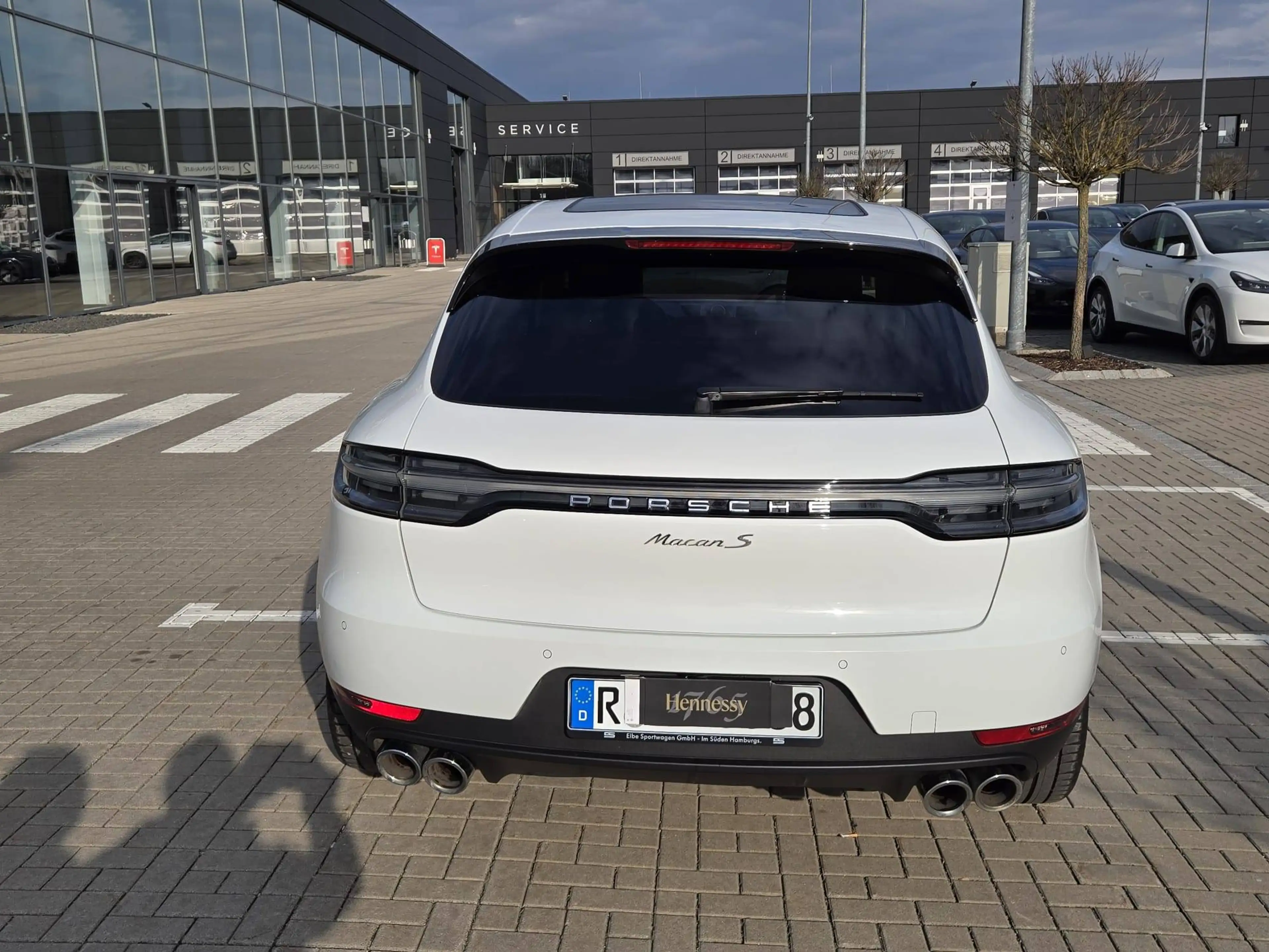 Porsche Macan S — photo 3