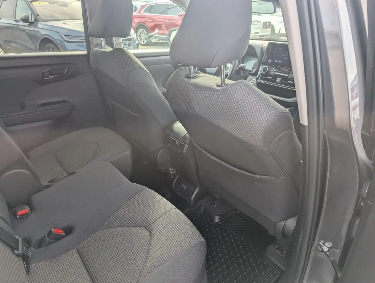 Toyota Highlander снимка Toyota Highlander