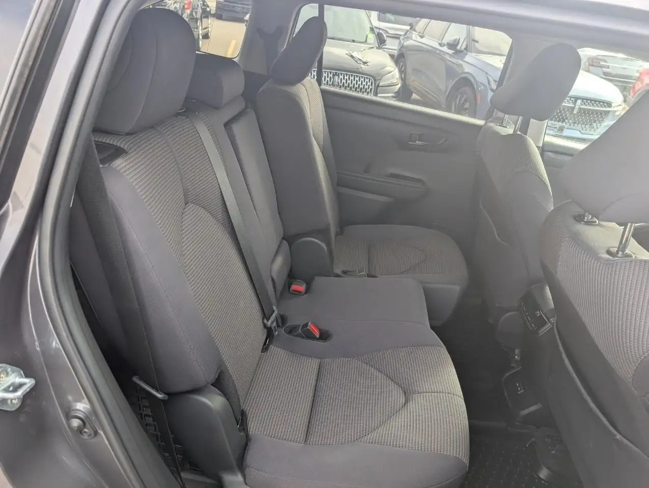 Toyota Highlander снимка Toyota Highlander