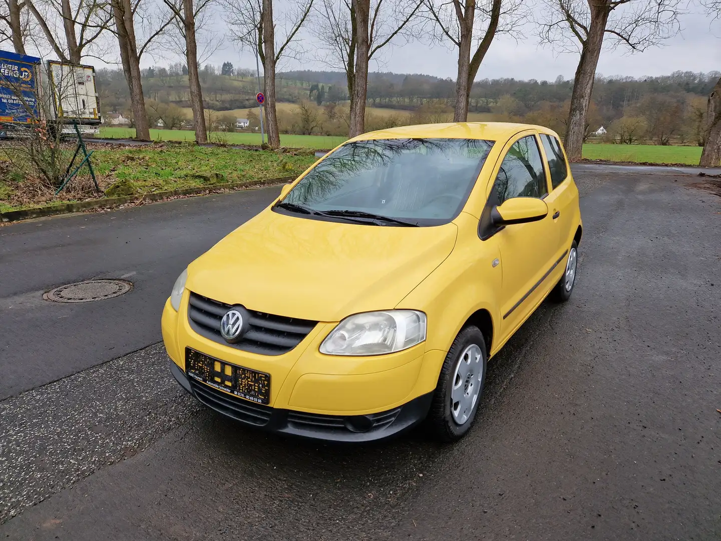 Volkswagen Fox 1.4 TÜV 02/2026 KLIMA Yellow - 1
