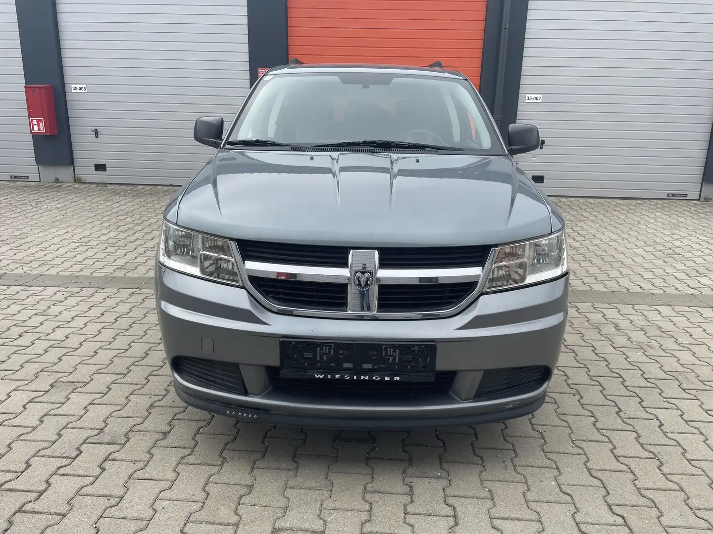 Dodge Journey SE Gris - 1