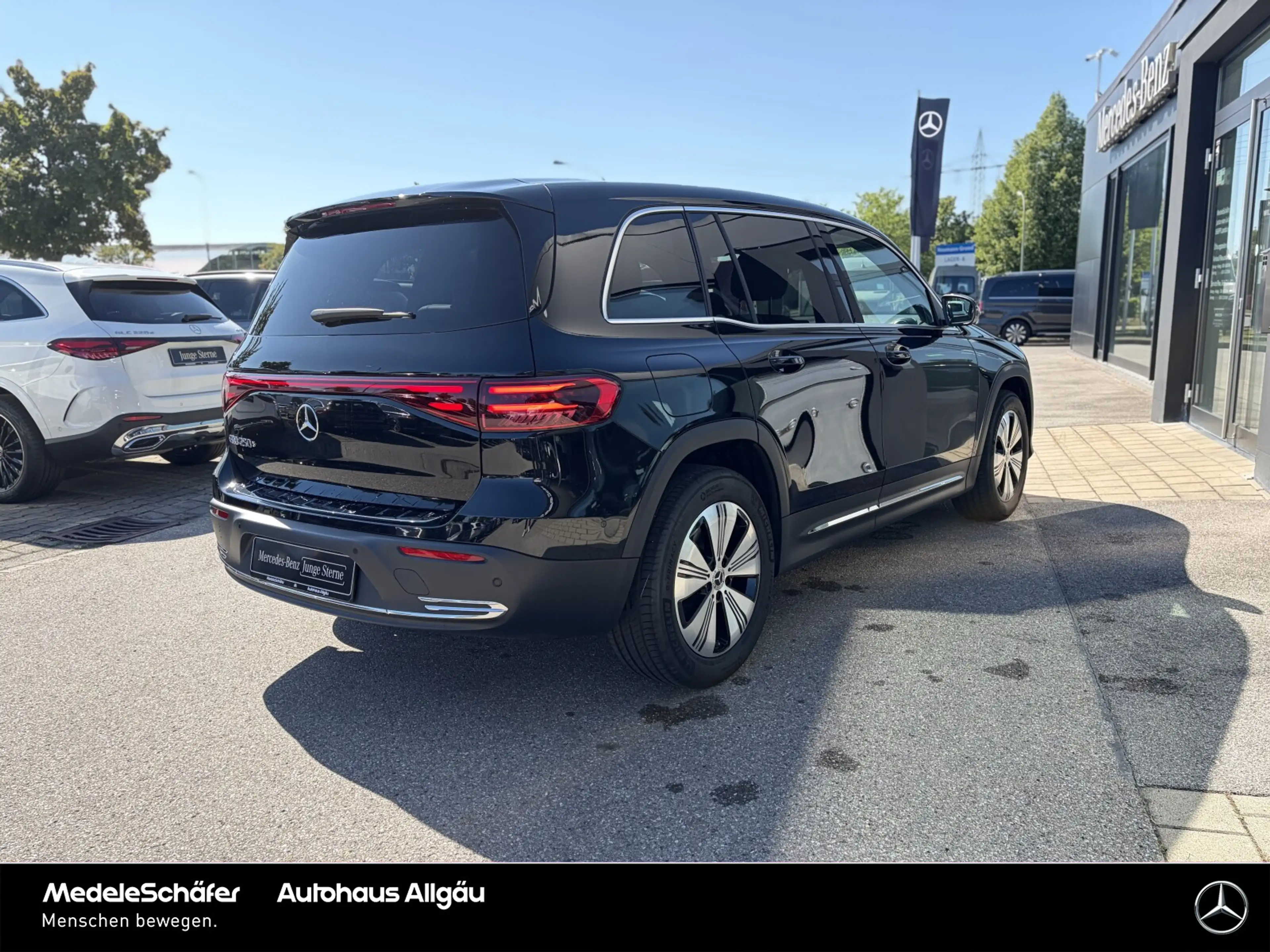 Mercedes-Benz EQB 250 EQB 250+ Progressive Vorr.-Distronic Kamera LED — photo 12