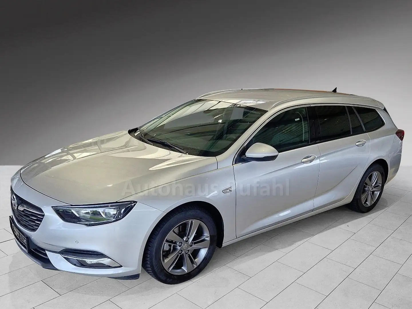 Opel Insignia 3000 KM! 2200kg Anhängelast Allrad Silber - 2