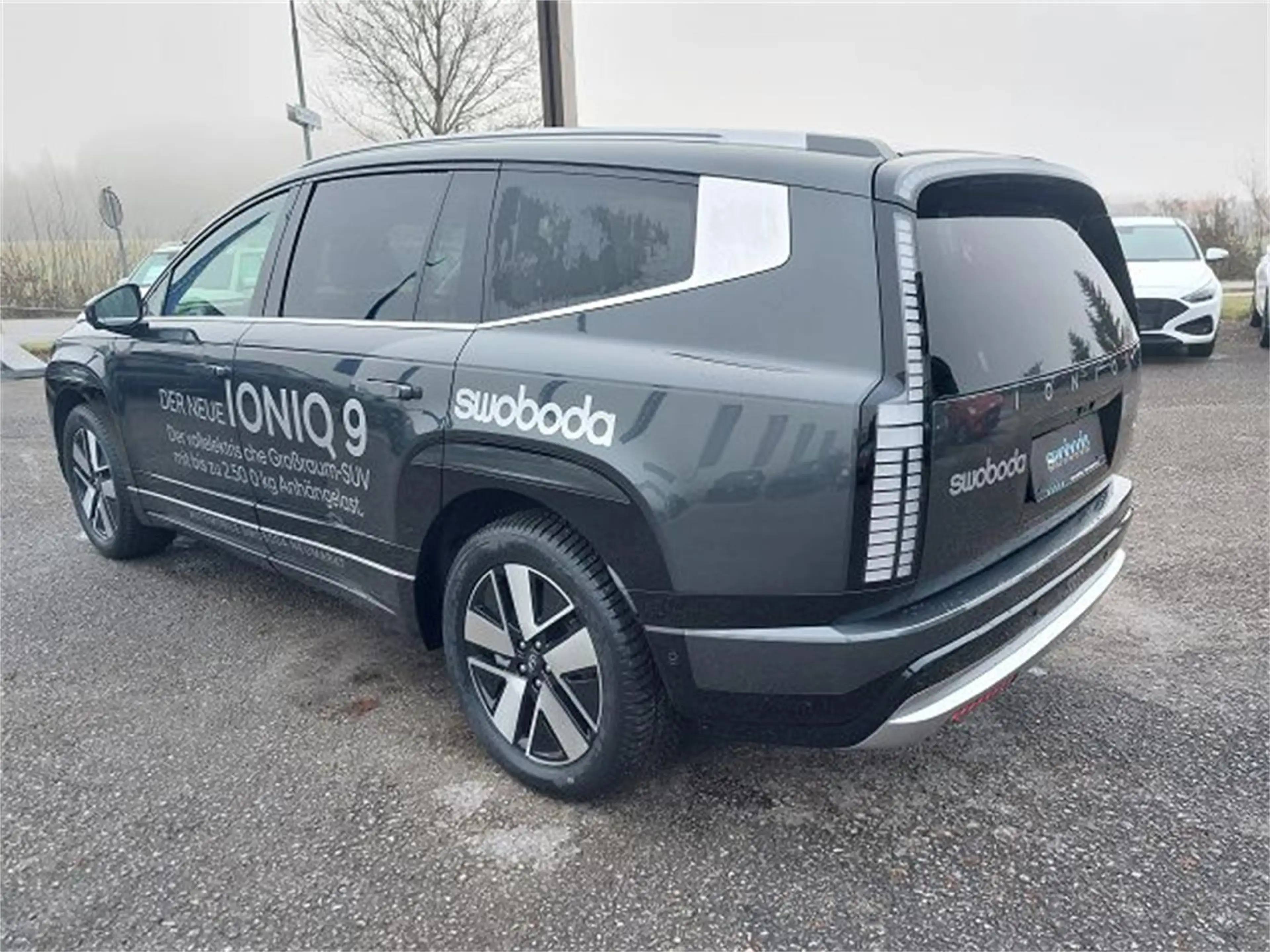Hyundai IONIQ 9 Prestige Line 110 kWh 4WD 96p72-O1/2 — photo 4