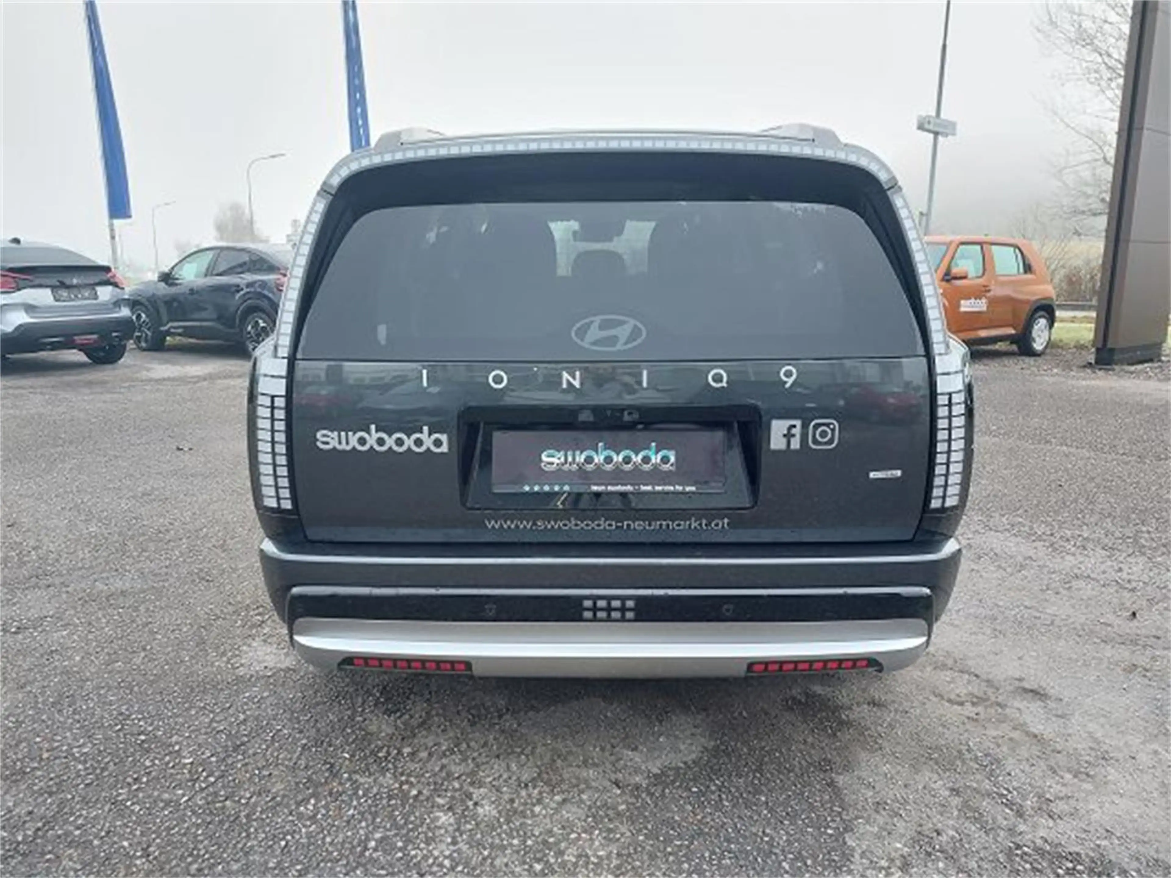 Hyundai IONIQ 9 Prestige Line 110 kWh 4WD 96p72-O1/2 — photo 5