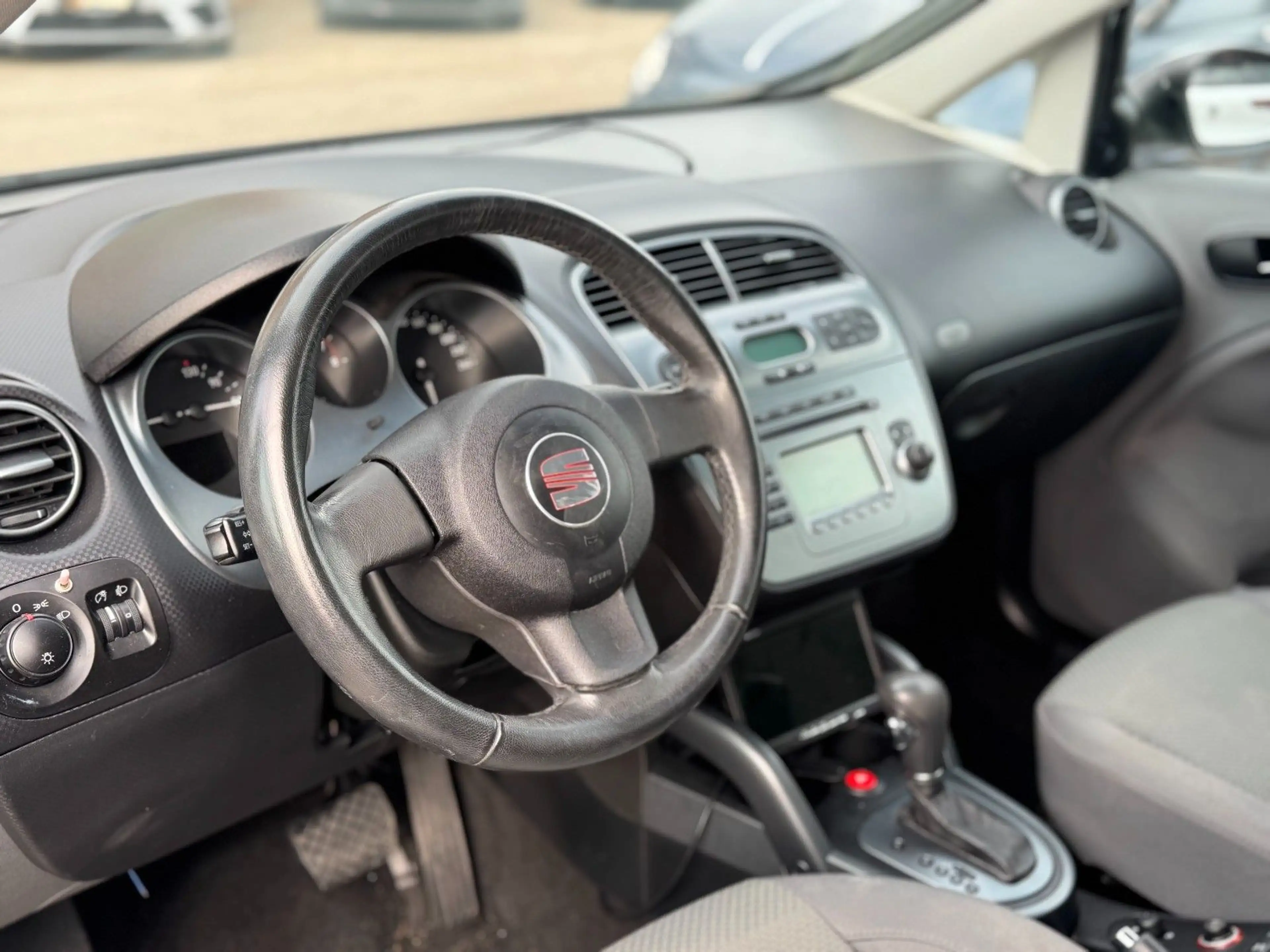 SEAT Altea Stylance Auromatik/HU neu/Cam — photo 10