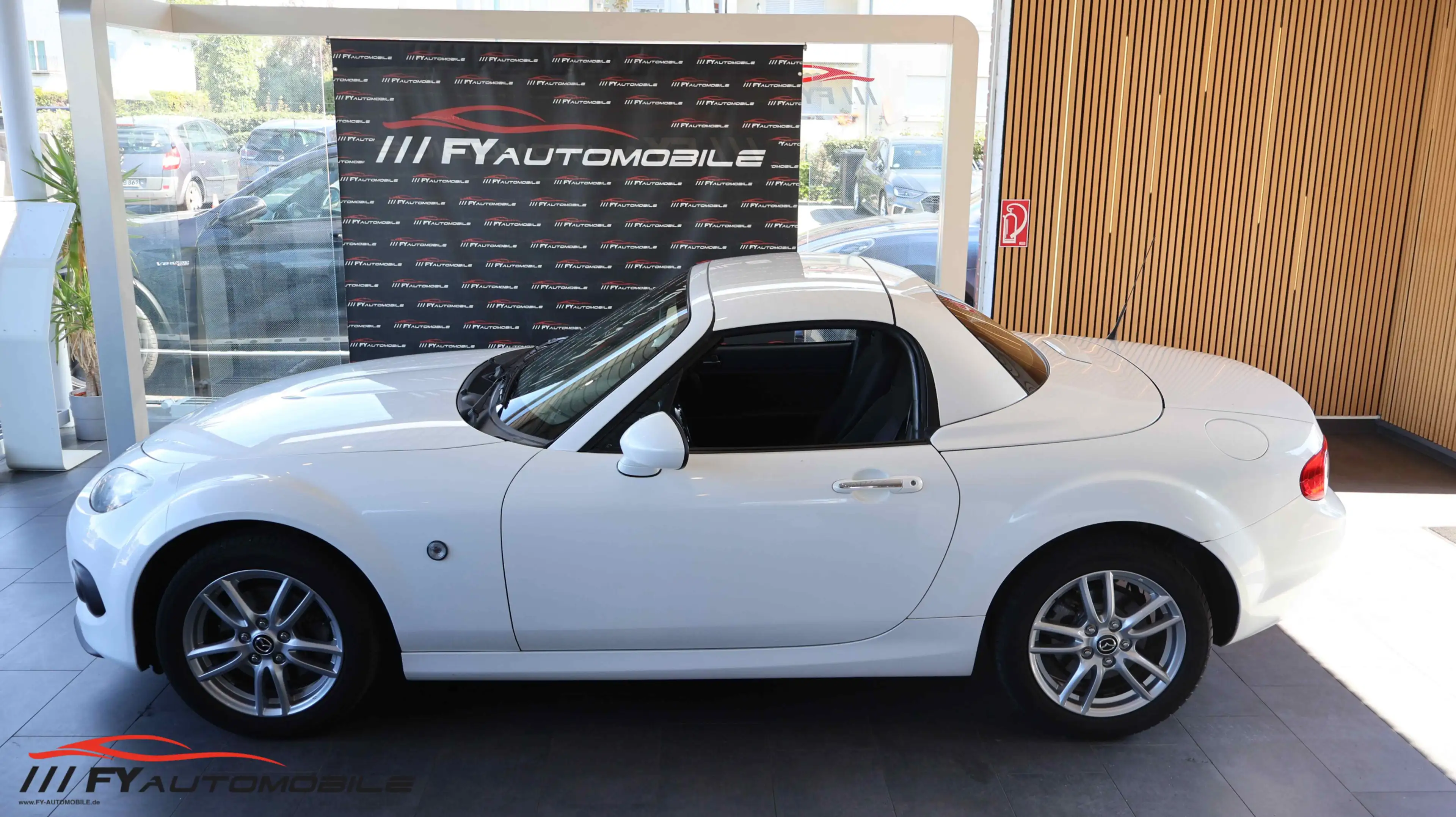 Mazda MX-5 1.8 Center-Line Roadster Coupe TÜV&Serv Neu — photo 2