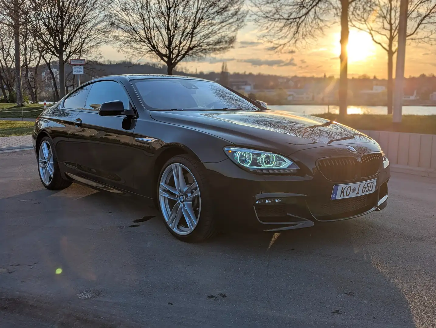 BMW 650 650i xDrive Coupe Schwarz - 1