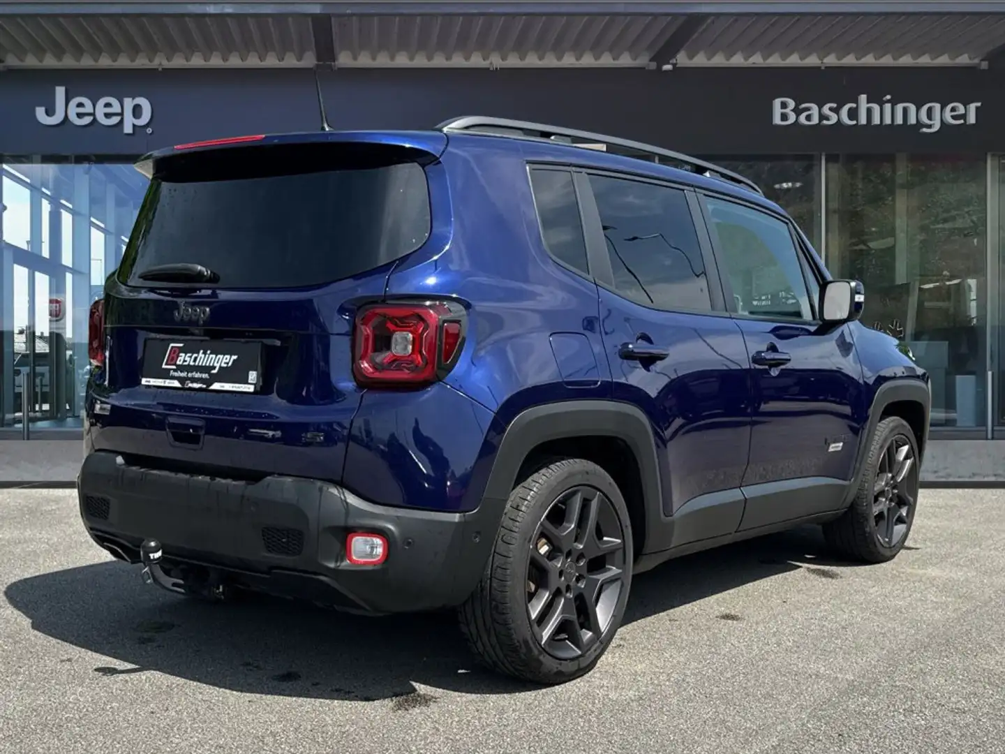 Jeep Renegade 1.6 MultiJet II FWD 6MT S Blau - 2