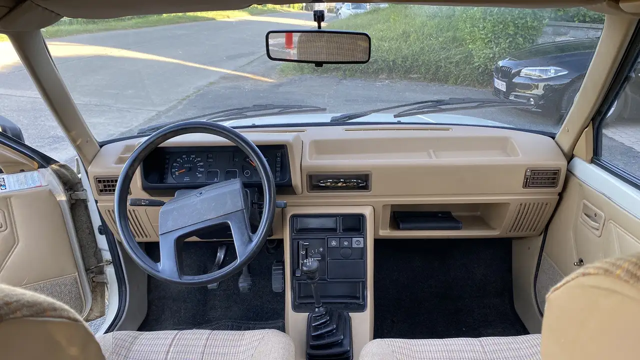 Renault R 9, foto 11