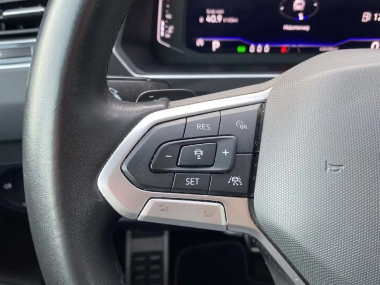 Volkswagen Tiguan 1.5 TSI DSG Urban SPORT TREKHAAK/E-KLEP/ACC/NAVI/S, миниатюра 17
