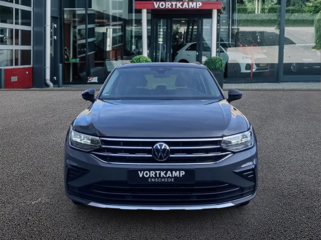 Volkswagen Tiguan 1.5 TSI DSG Urban SPORT TREKHAAK/E-KLEP/ACC/NAVI/S, миниатюра 2