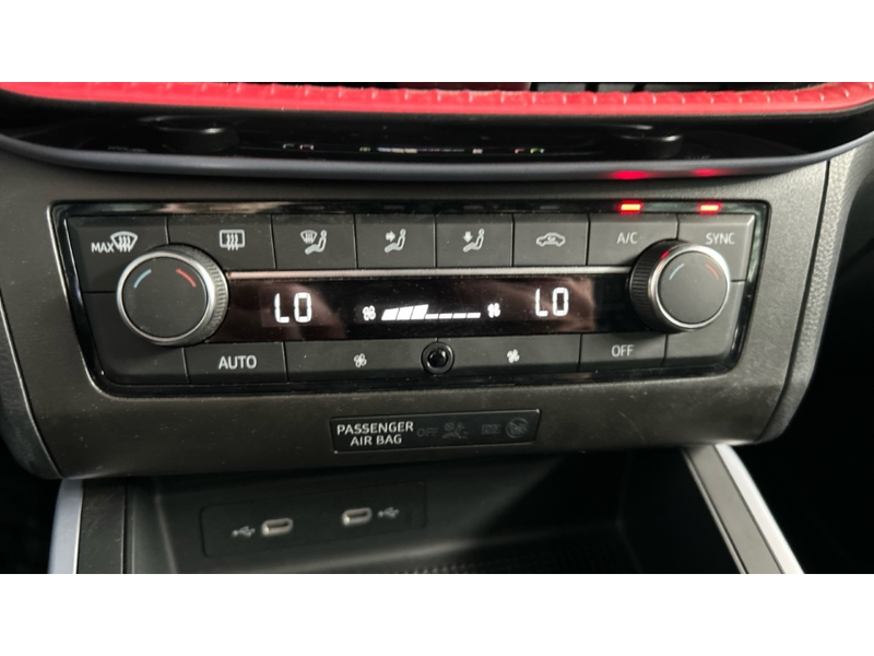 SEAT Arona FR 1.0 TSI LED schwarzes Dach Klimaautomatik — photo 10