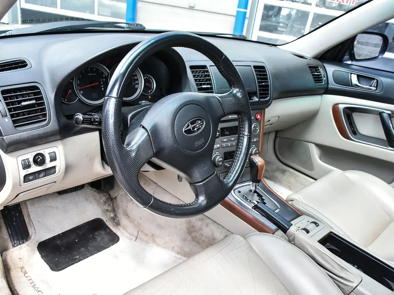 Subaru OUTBACK снимка Subaru OUTBACK