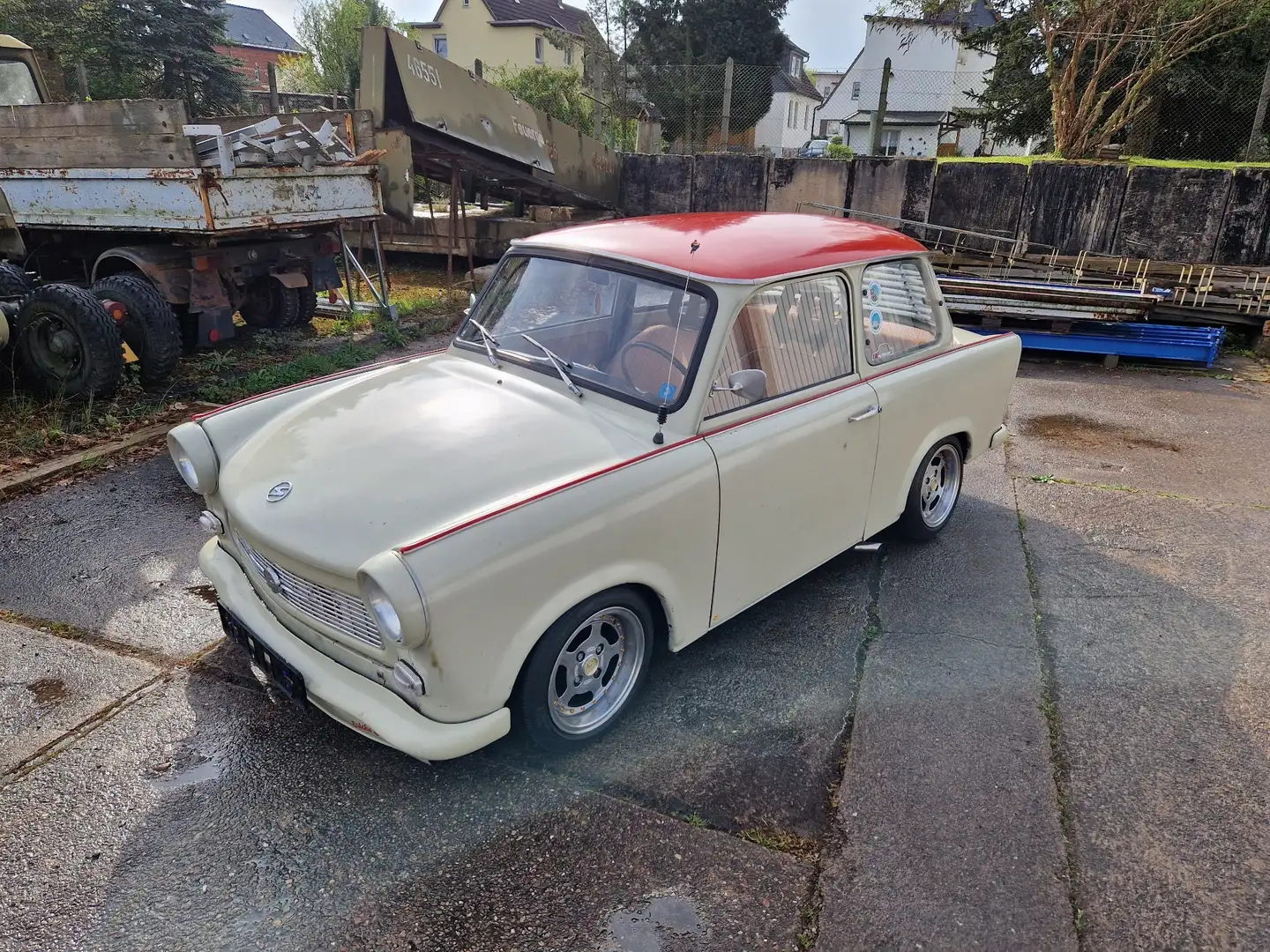 Trabant P601 Bej - 1