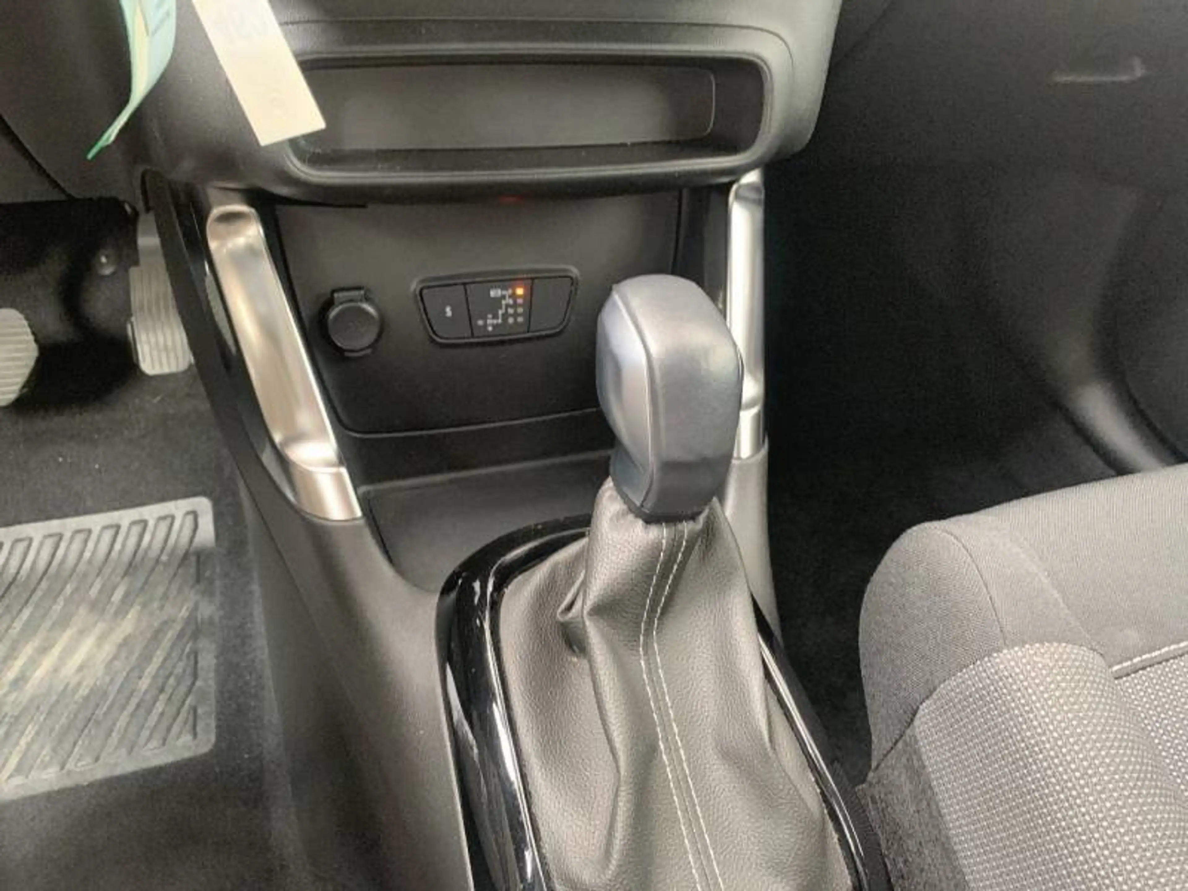 Citroen C3 Aircross 1 1.2 PureTech 130 S&S EAT6 Feel — photo 15