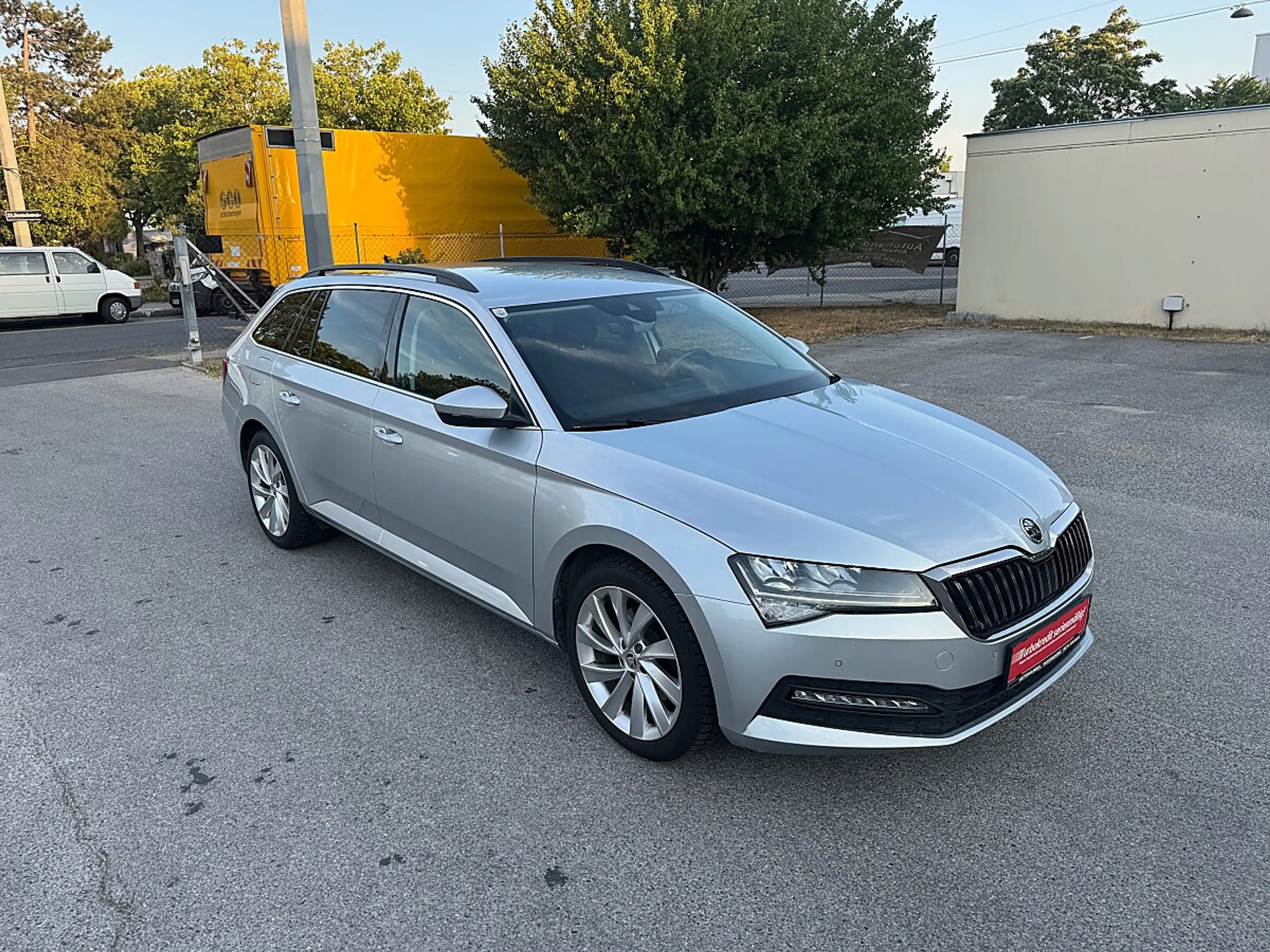 Skoda Superb Kombi 2,0 TDI Ambition DSG / VIRTUAL COCKPIT / ... — photo 9