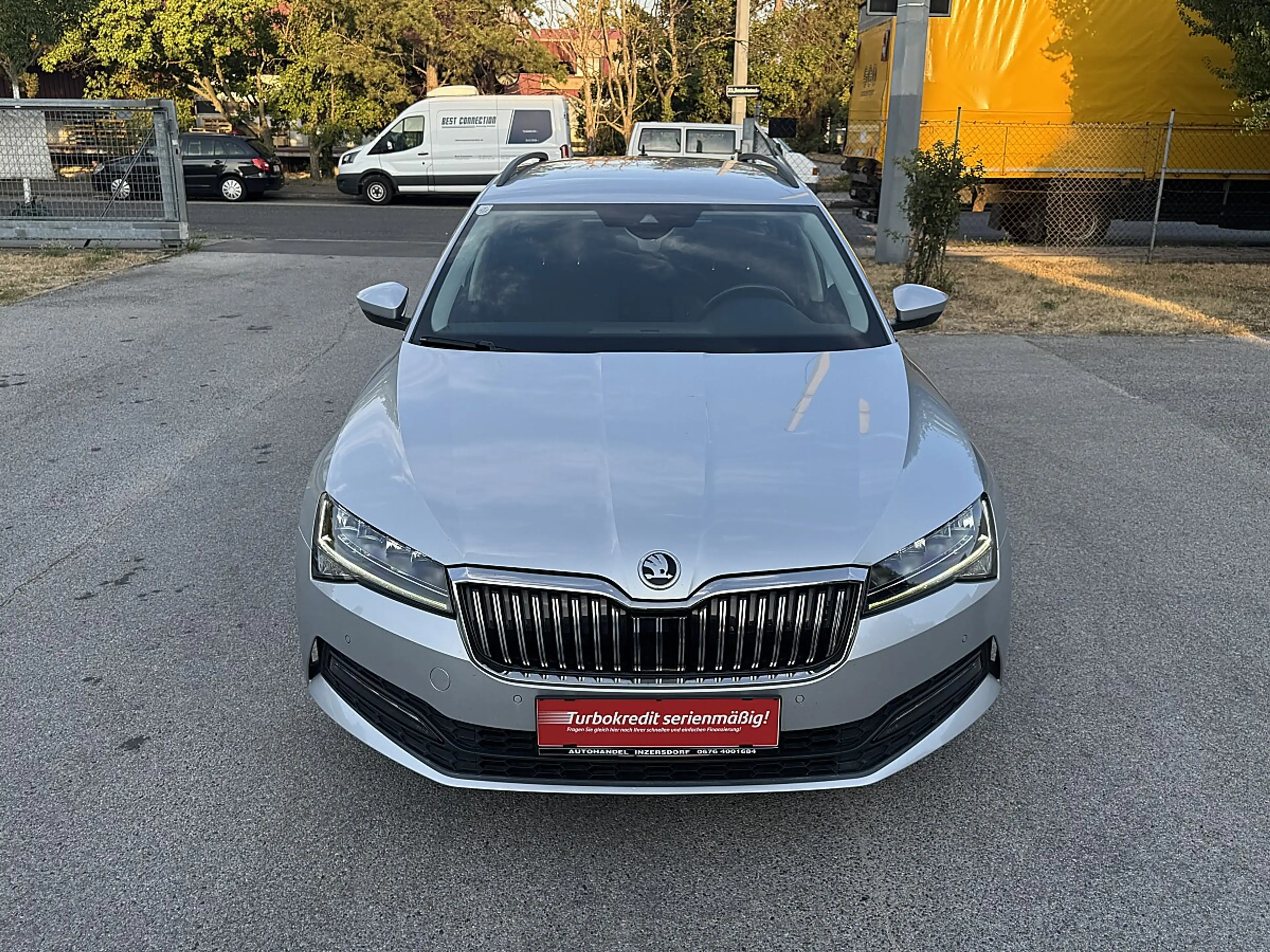 Skoda Superb Kombi 2,0 TDI Ambition DSG / VIRTUAL COCKPIT / ... — photo 11