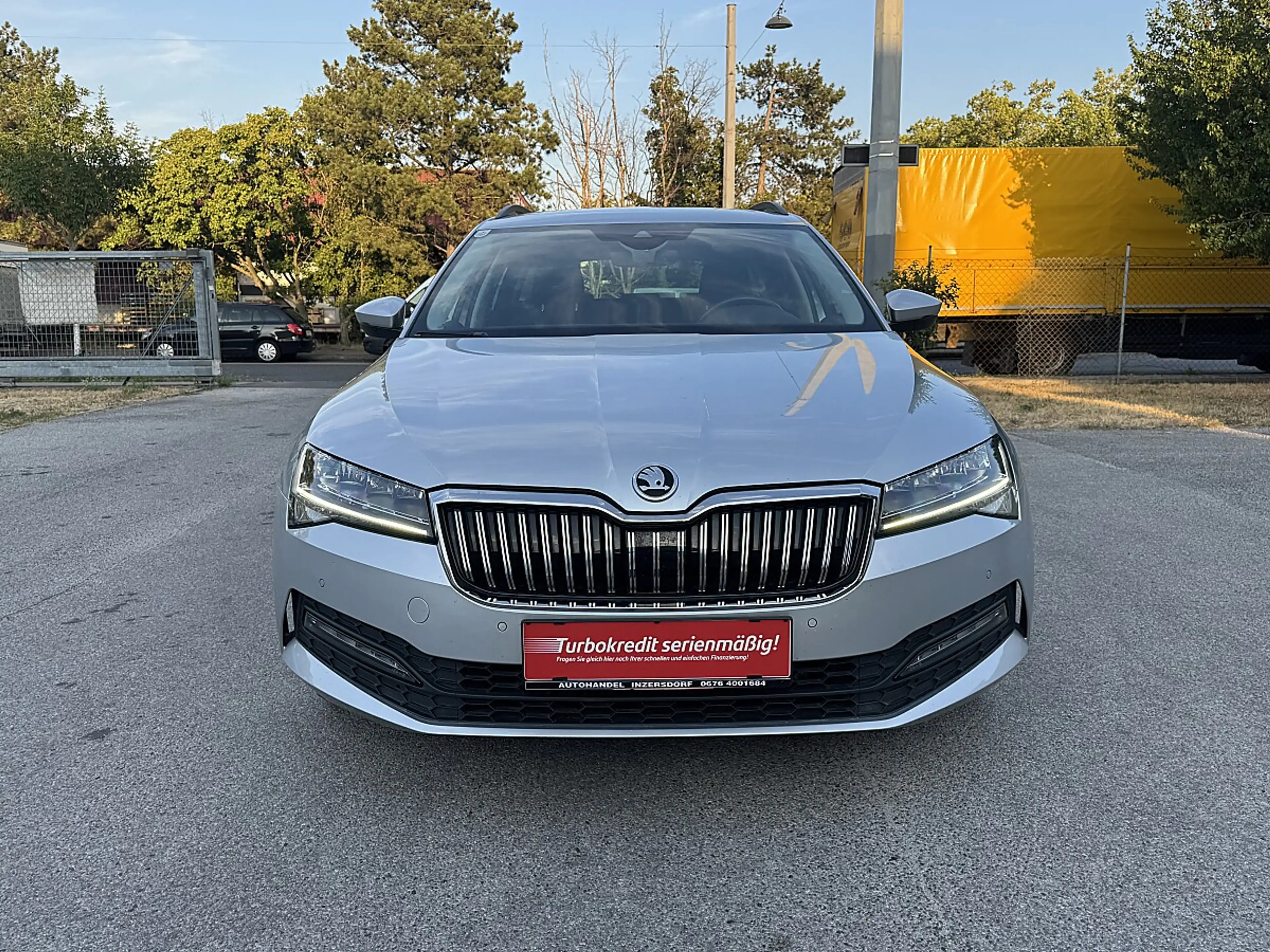 Skoda Superb Kombi 2,0 TDI Ambition DSG / VIRTUAL COCKPIT / ... — photo 10