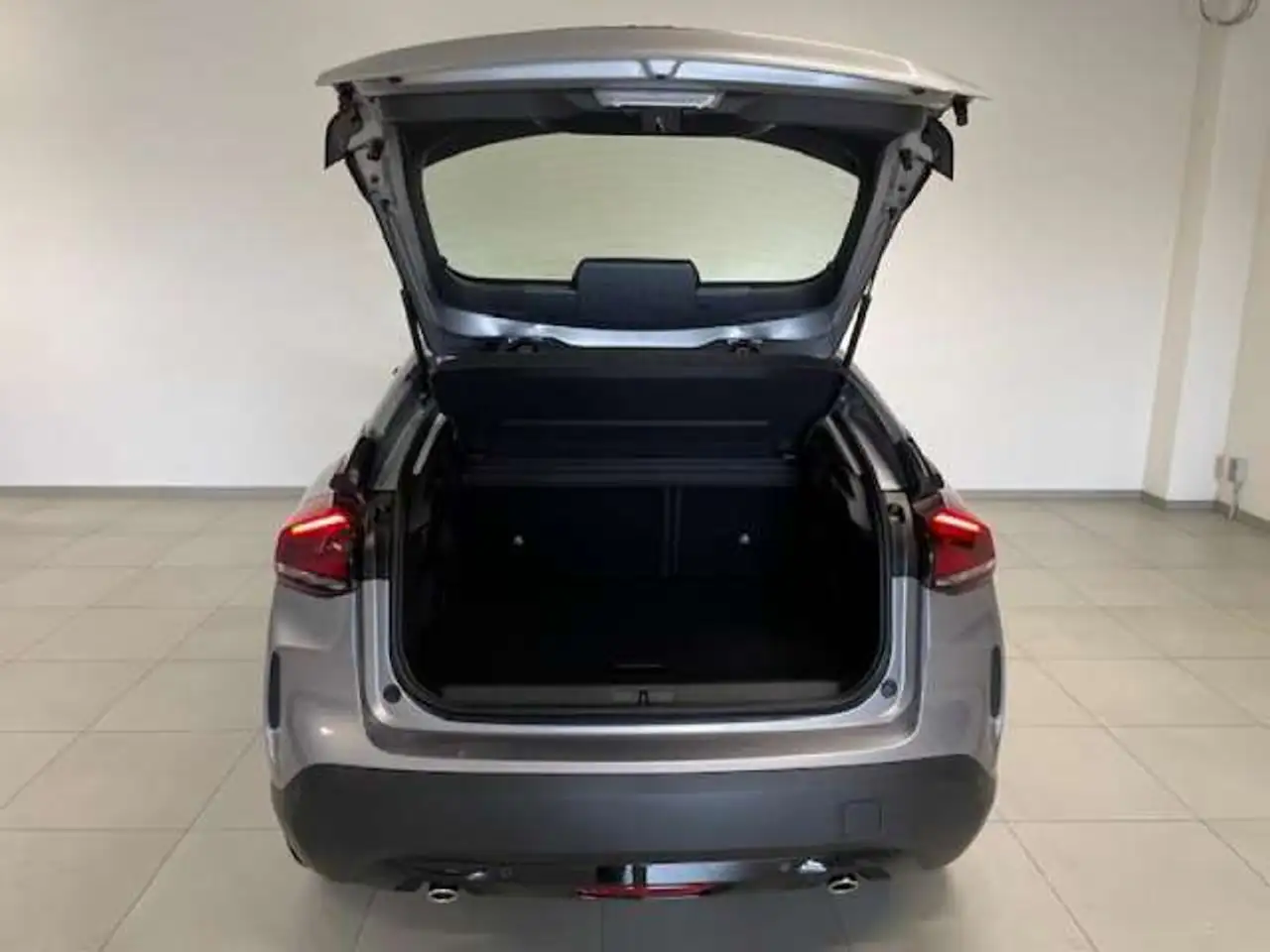 Citroen C4 e-C4 X — photo 17